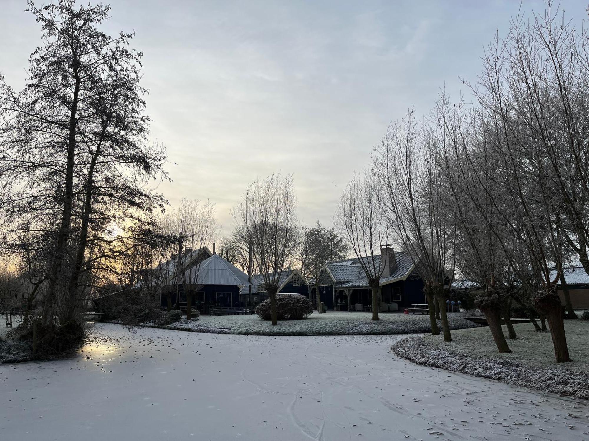 Op Stolk Bed & Breakfast Stolwijk Bagian luar foto